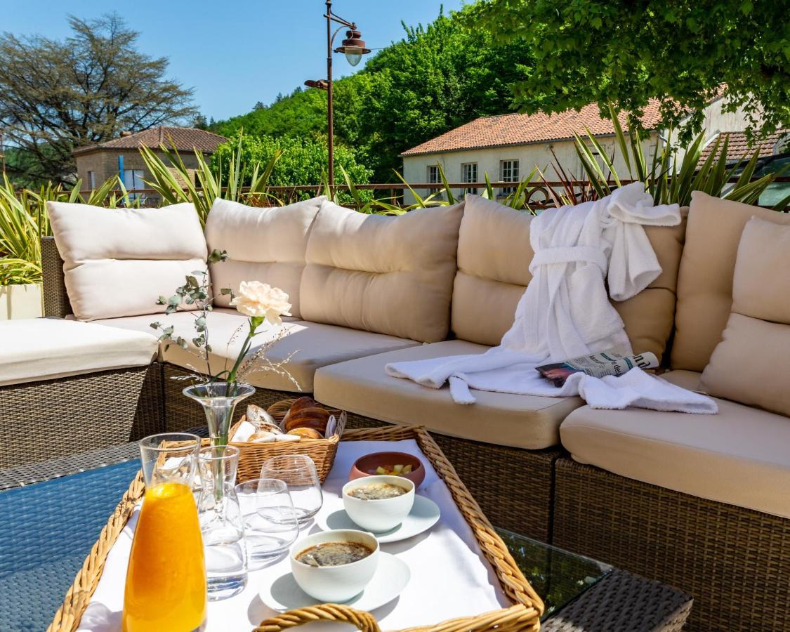 Hotel Restaurant Le Centenaire Les Eyzies Exterior foto